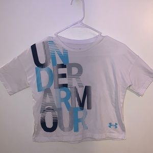 ✨ white under armour tee shirt ✨